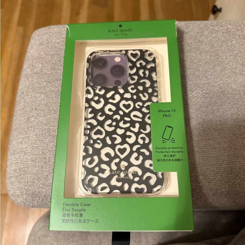 Kate Spade Black and White Heart iPhone 15 Pro Case